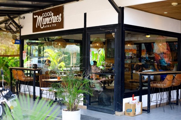 Good Munchies local restaurant in the Bimba Santa Teresa parking network